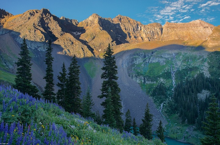 Sunrise over Lower Blue Lake