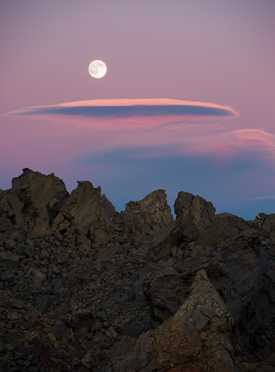 Obsidian Moon (w/repost)