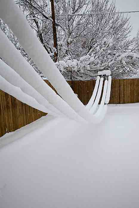Snowy Clothesline WC#404