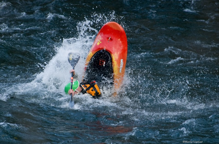 Kayaking the Umpqua