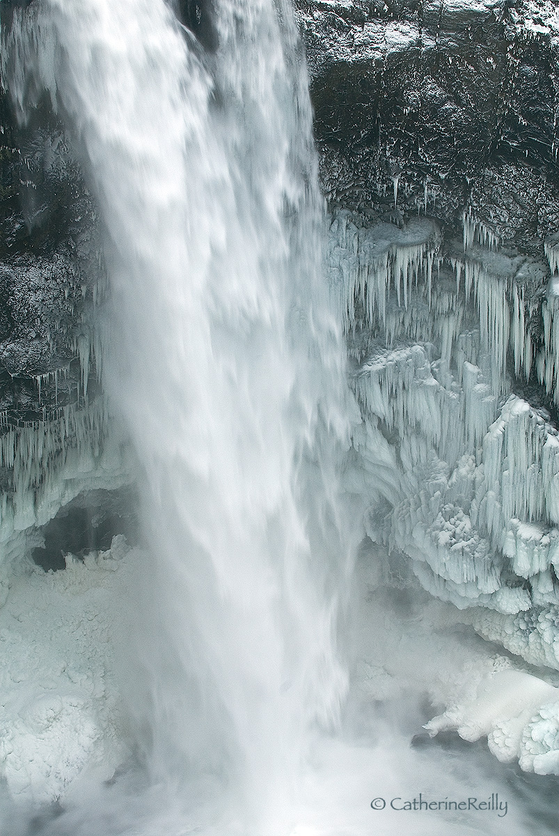 Falls Creates Ice Art
