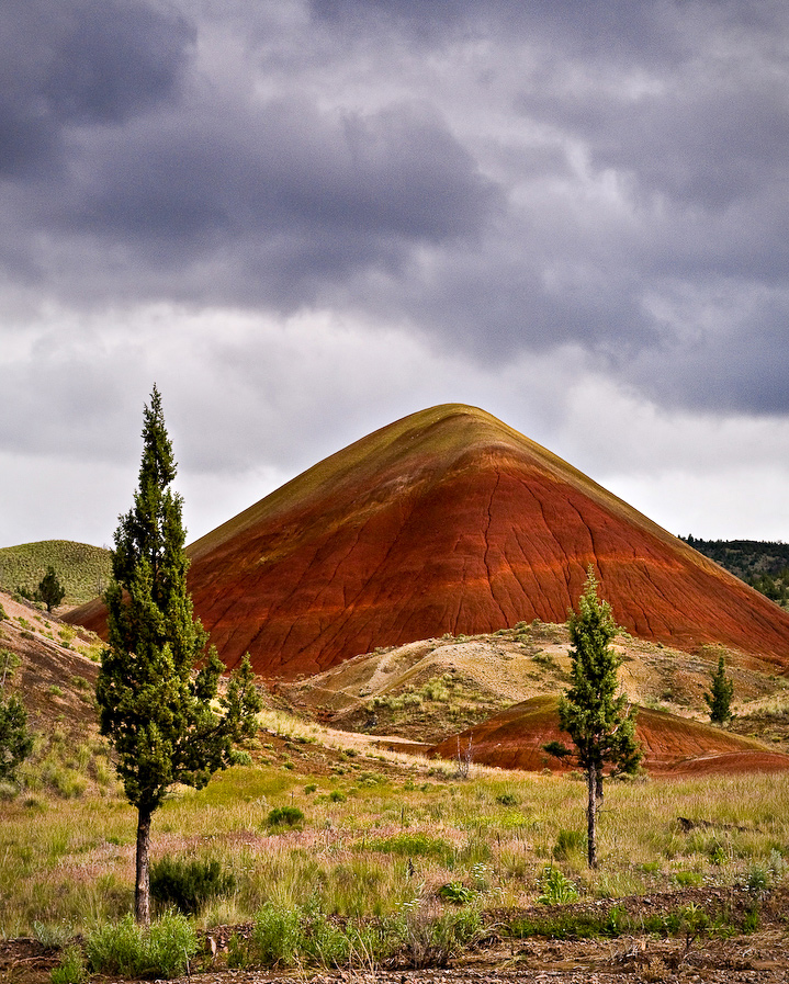 WC 413 – Painted Pyramid