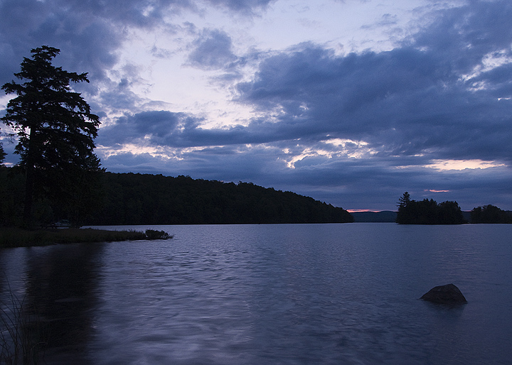 Morning at the lake