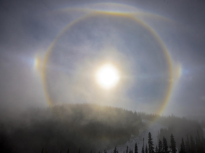 WC464 Sun Halo w/repost