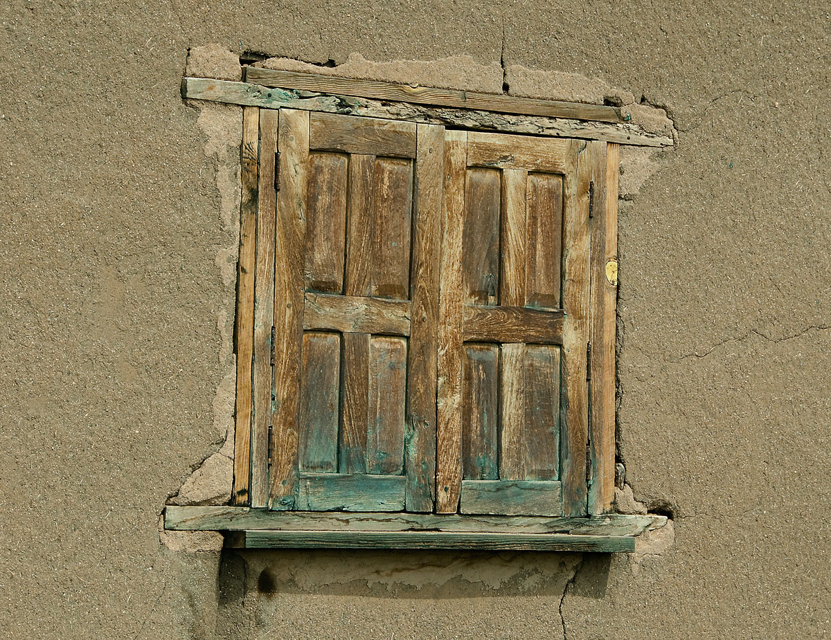 WC 466 Mission Shutters