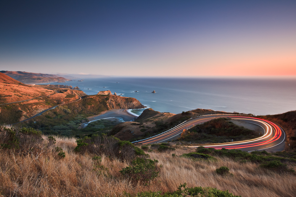A Coastline with Curves