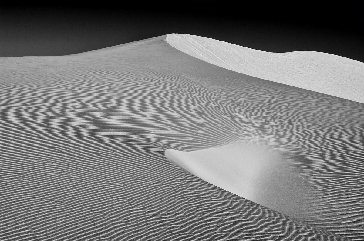 White Sands B&W