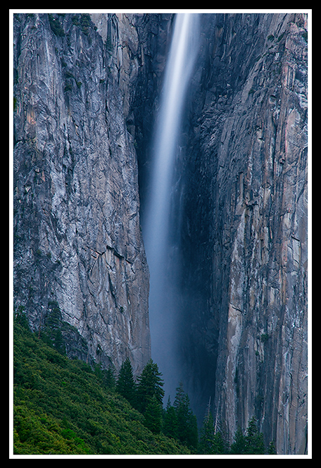 Flowing Ribbon