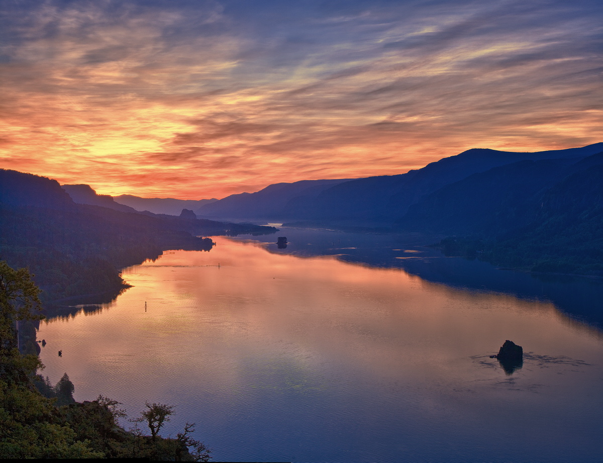 Columbia River Dawn