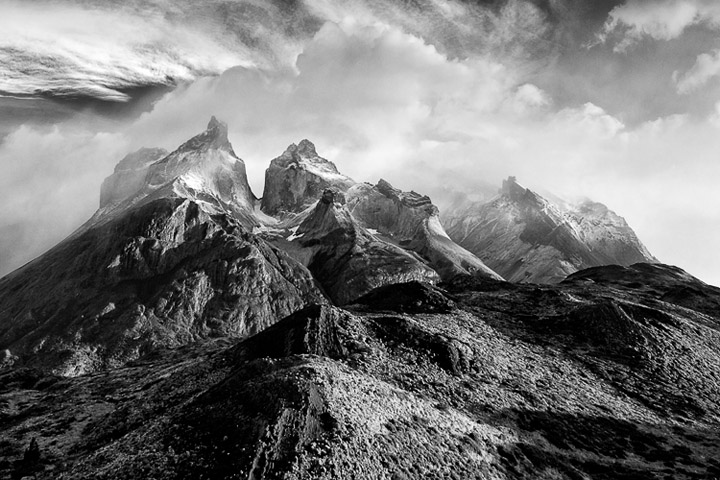 Los Cuernos in Mono