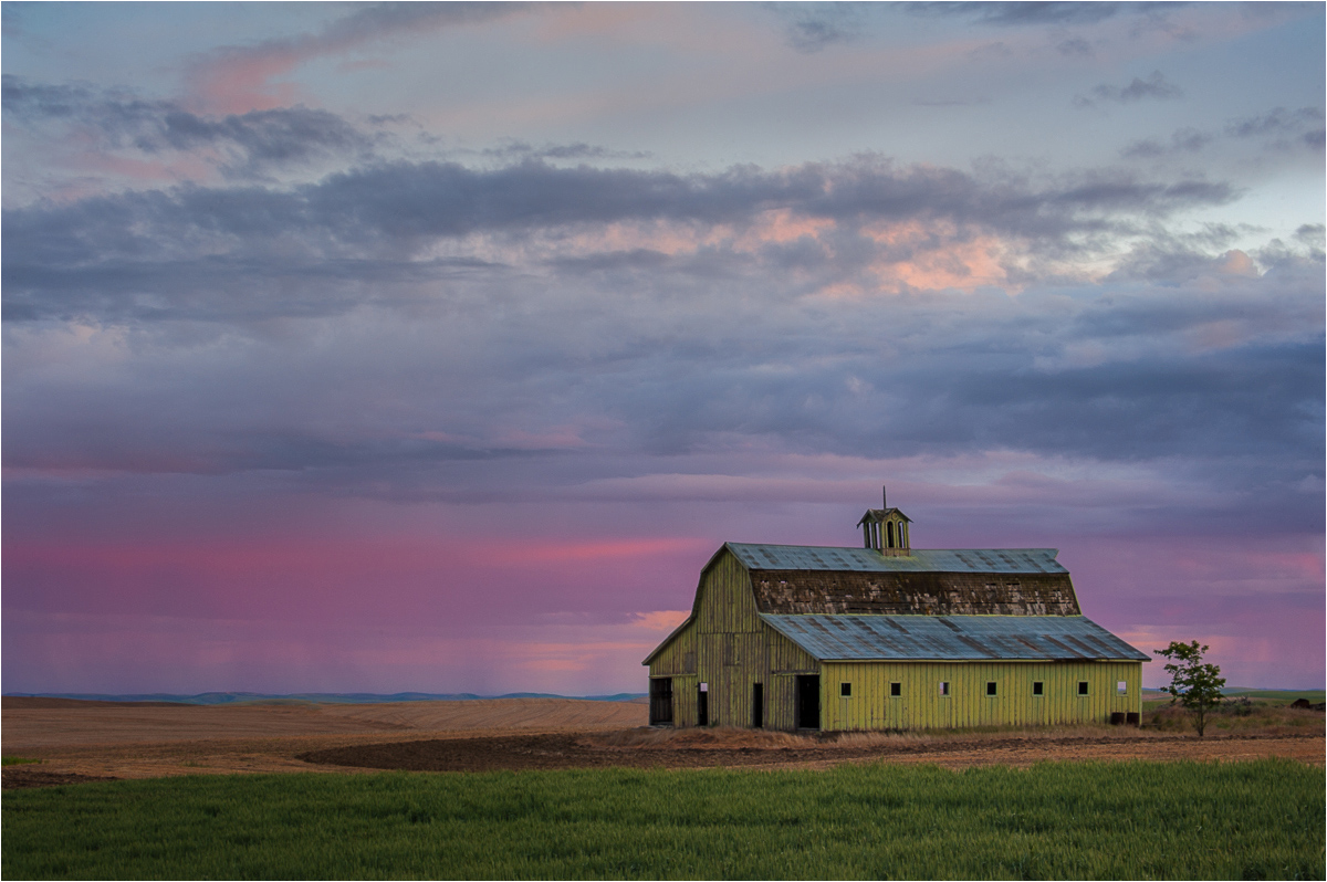 Palouse Barn