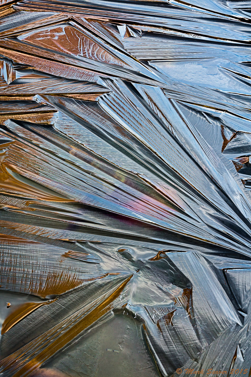 Crystal lines