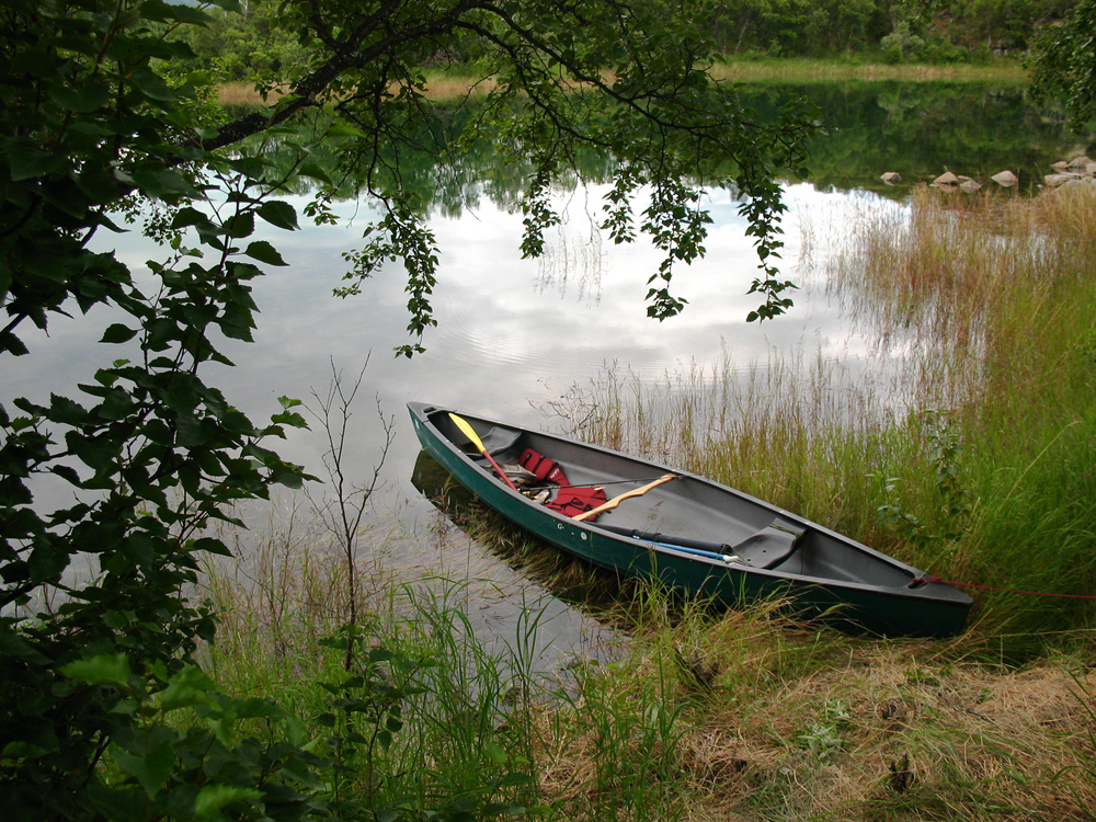 Katmai Canoe Rest