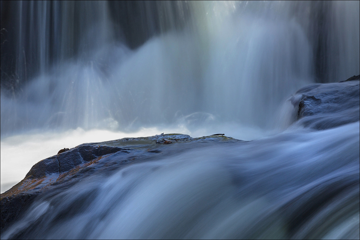 Bond Falls