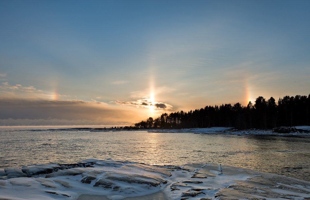 Sun dogs