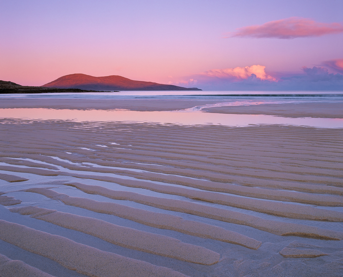 Cerise Traigh Lar