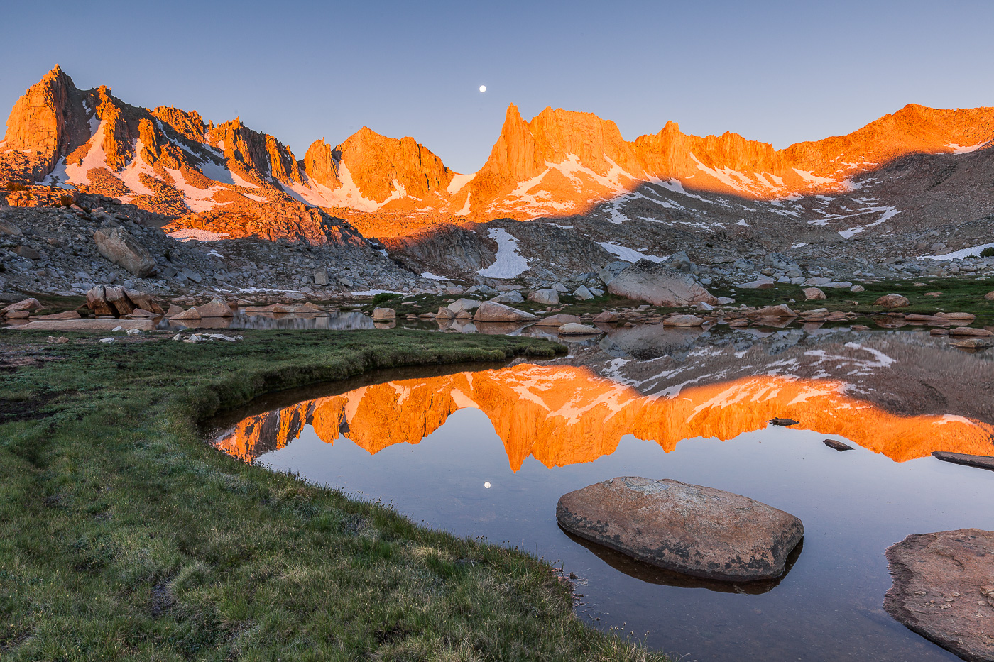 Sierra Moonset III