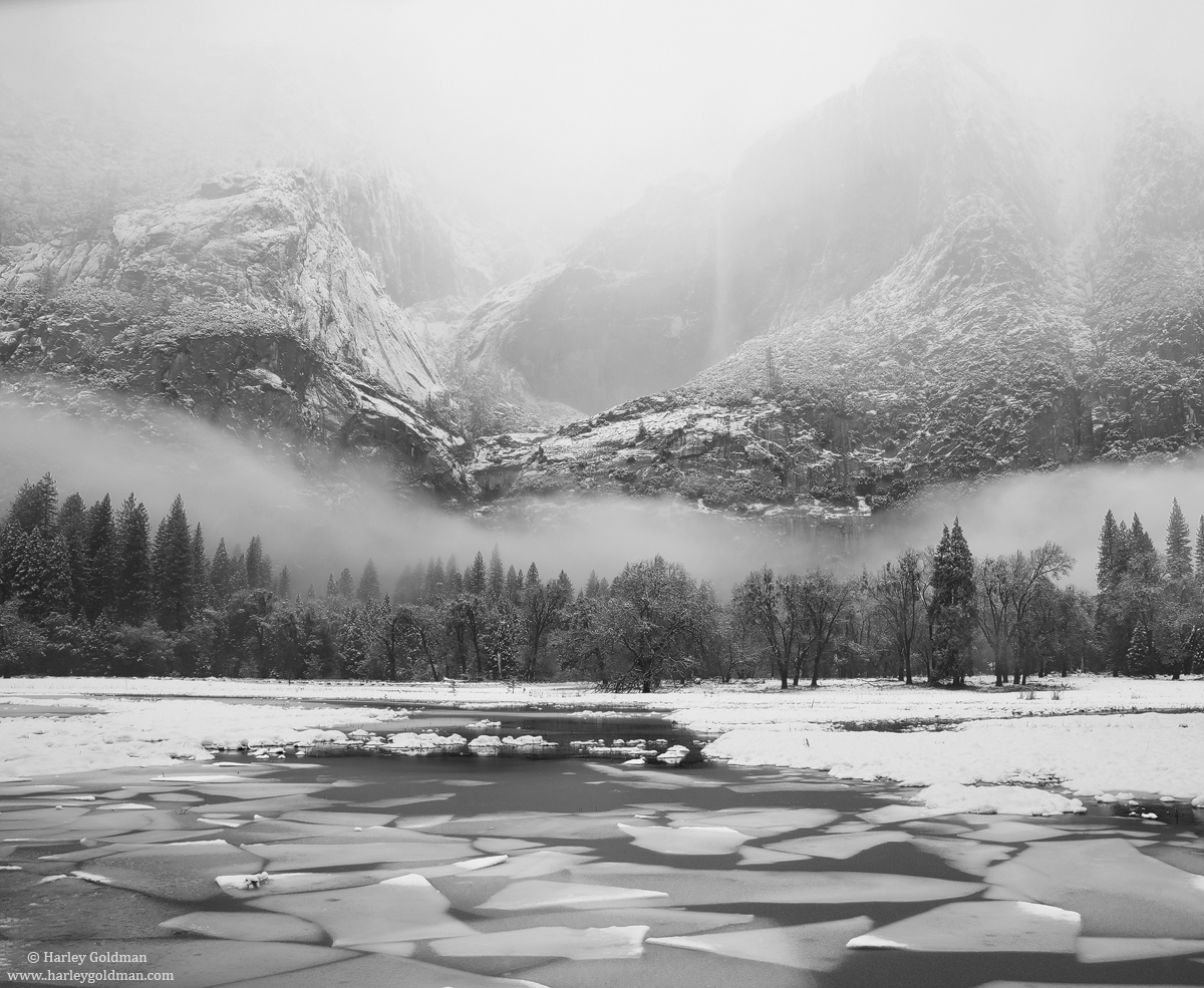 Ice Patterns and Fog